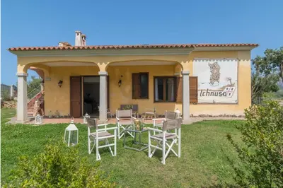 Planimetria di Villa Sandalia with private pool and Jacuzzi