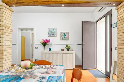 Planimetria di House with Private Garden Near City Centre and Beach