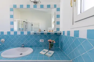 Bagno di Villa with Pool overlooking Tavolara - Porto San Paolo