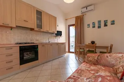 Cucina o angolo cottura di Appartamento Valentina Caletta sul mare