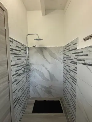 Bagno di 5 Zimmer Rooms ''Rosa''