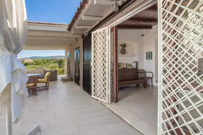 Balcone o terrazza di GuestHost - Seaview Villa with Large Terrace