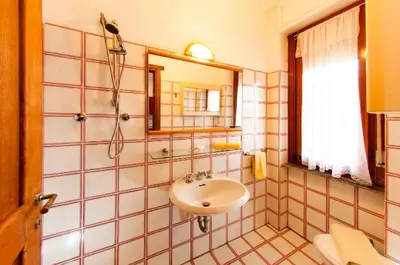 Bagno di Via Genova Apartment
