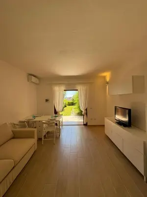 Area soggiorno di Porto San Paolo Mono apartment