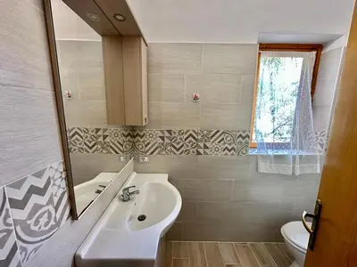 Bagno di Appartamento a 650 mt dal mare - San Teodoro