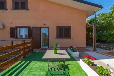 Giardino di Olbia Country Retreat- AC, WiFi, Doccia esterna