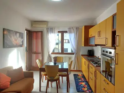 Cucina o angolo cottura di Appartamento per Vacanze a Olbia