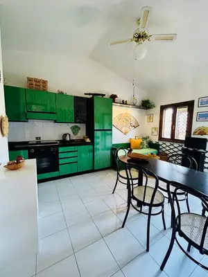 Cucina o angolo cottura di Sea&Sage 4 Spiagge Raggiungibili a piedi, Per famiglie con tutti i servizi