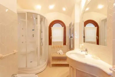 Bagno di Luxury Seaview Villa - Villa Marinella