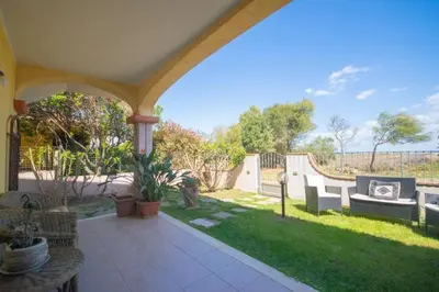 Giardino di Appartamenti Fronte Mare