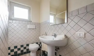 Bagno di Ampio Appartamento In Centro
