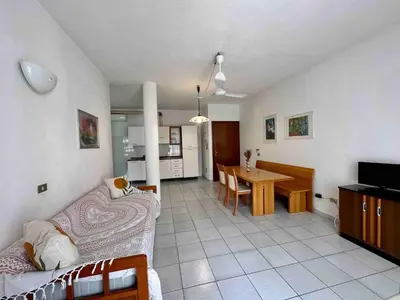 Cucina o angolo cottura di Corallo Spacious place to stay steps from the sea