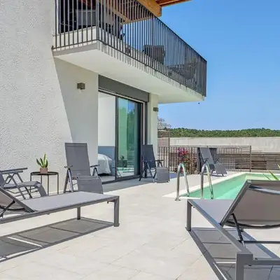 Villa Mirtina