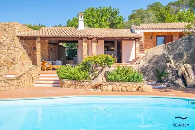 Piscina di Villa San Teodoro - By Searly o nelle vicinanze