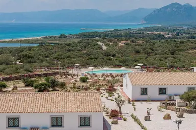 Paesaggio naturale nelle vicinanze della casa vacanze