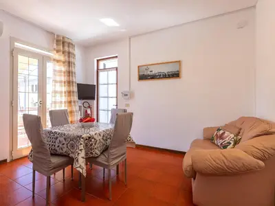Area soggiorno di Apartment Luna by Interhome