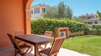 Giardino di Casa Vacanza la Suaredda