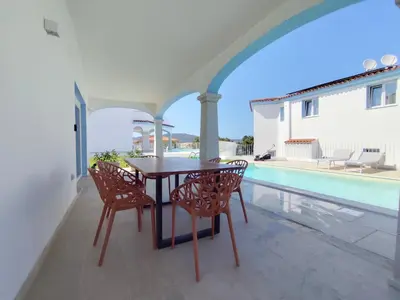Piscina di Villa il borgo con piscina o nelle vicinanze