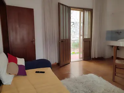 Letto o letti in una camera di Family & Friends - First floor - South West wing - Fully equipped with view - 15 minutes drive by car to the seaside