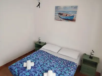 Letto o letti in una camera di Family & Friends - First floor - South West wing - Fully equipped with view - 15 minutes drive by car to the seaside