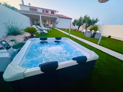 Piscina di Casa MILLY o nelle vicinanze