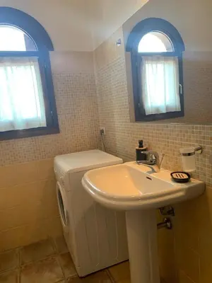 Bagno di Appartamento SAN TEODORO CENTRO