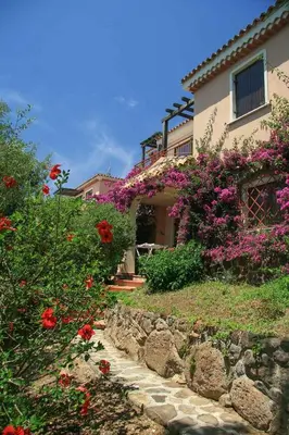 Giardino di Costa Est Apartments