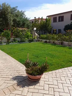 Giardino di Villetta Smeraldo con giardino
