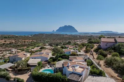 Paesaggio naturale nelle vicinanze della villa