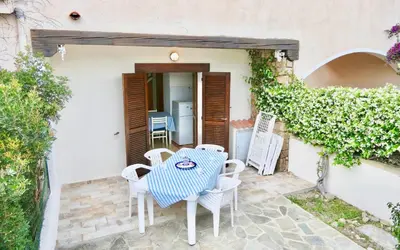 Giardino di ISS Travel - Domo Cytonia 2-bedrooms apartment with private fenced terrace