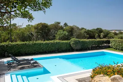 Piscina di Sardegna è - Beach Rooms LE o nelle vicinanze