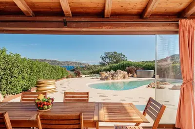 Piscina di Villa Tramas de Luna o nelle vicinanze