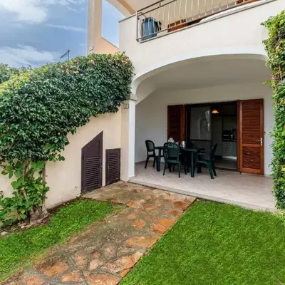 Bright apartment 300mt from the beach