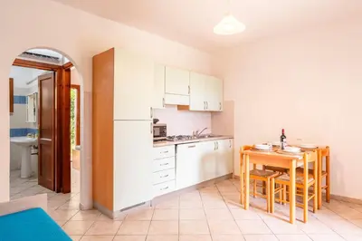 Cucina o angolo cottura di Cozy apartment 300mt from the beach