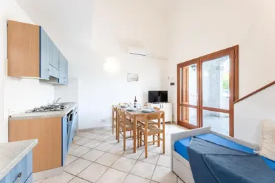 Cucina o angolo cottura di Spacious flat 300mt from the beach