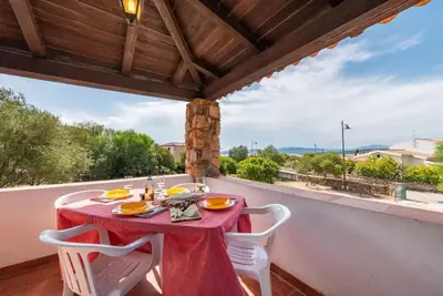Balcone o terrazza di Cozy apartment 150m from Pittulongu beach