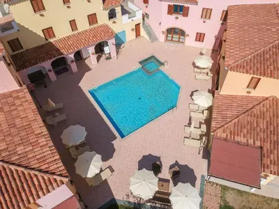 Piscina di Comfy studio with shared pool o nelle vicinanze