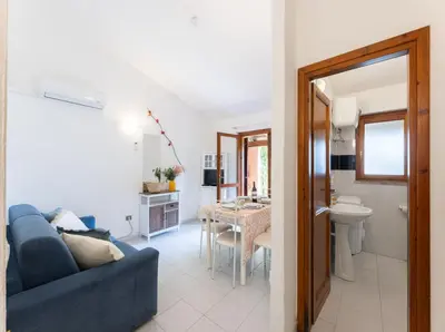 Area soggiorno di Spacious house in San Teodoro