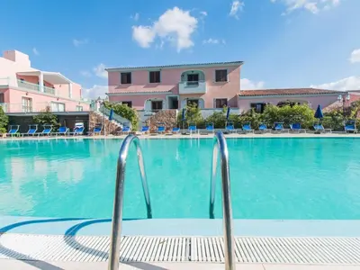 Piscina di Studio in Meernähe auf Sardinien o nelle vicinanze