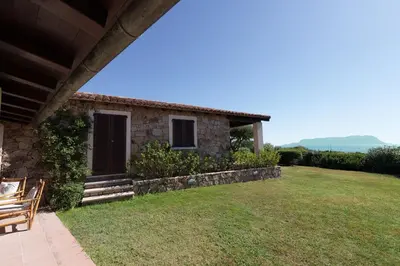 Paesaggio naturale nelle vicinanze della villa