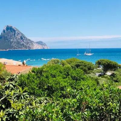 Bilocale degli Oleandri vista mare Porto Taverna