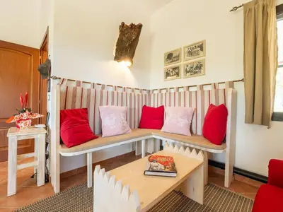 Area soggiorno di Apartment Villa Sae Grecu in Orosei by Interhome
