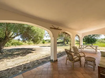 Giardino di Apartment Villa Sae Grecu in Orosei by Interhome