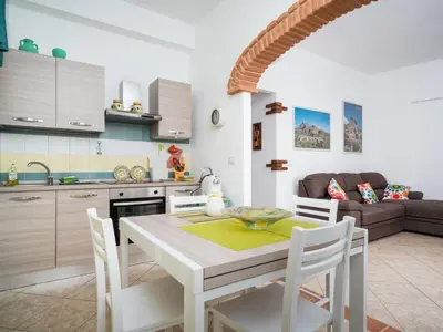 Cucina o angolo cottura di Apartment Wohnung 'Casa Sale' mit Bergblick by Interhome