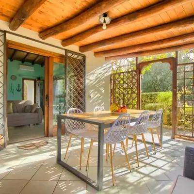 Villa Raja - 5 min dalla spiaggia - con parcheggio