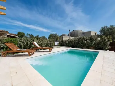 Piscina di Elegant villa with private pool in San Teodoro o nelle vicinanze