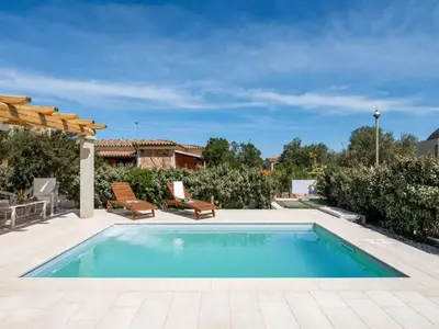 Piscina di Elegant villa with private pool in San Teodoro o nelle vicinanze
