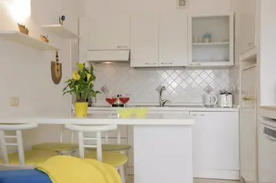 Cucina o angolo cottura di La Casa di Giuliano Salina Bamba San Teodoro