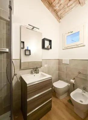 Bagno di Appartamento Olbia Centro