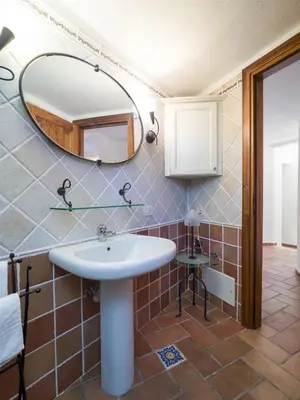 Bagno di Villa Majra by Klodge